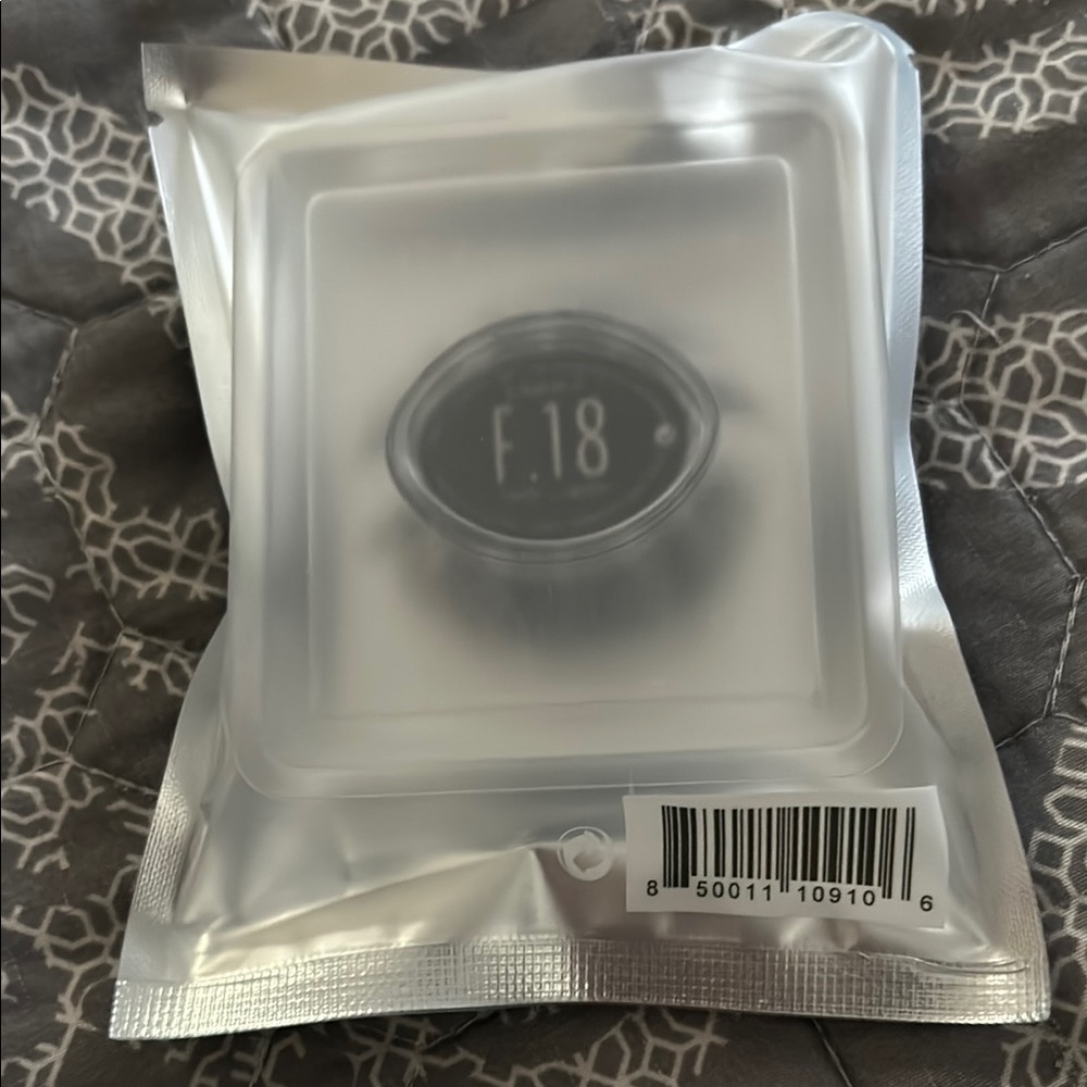 F.18 Black Eyeliner